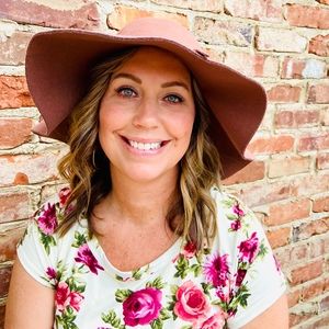 Meet your Posher, Janelle